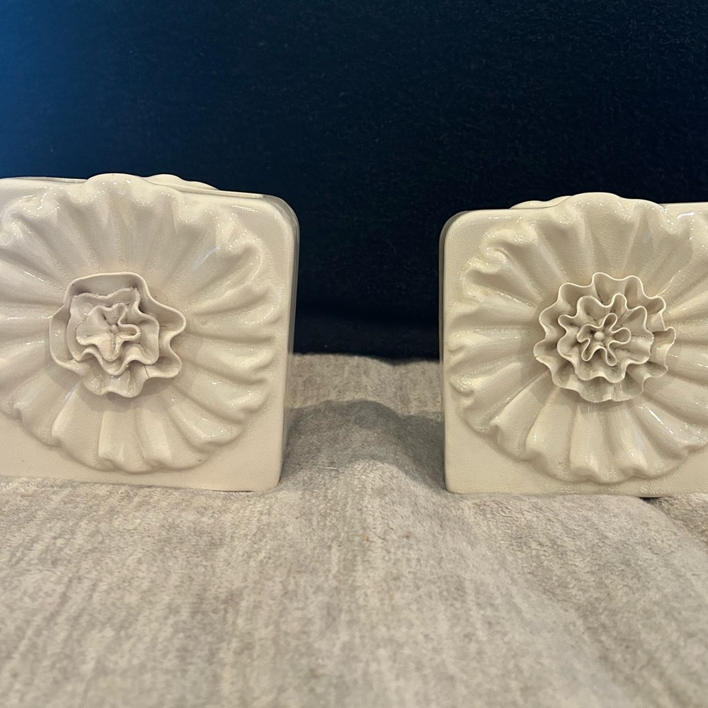 Set of ceramic containers with multiple uses